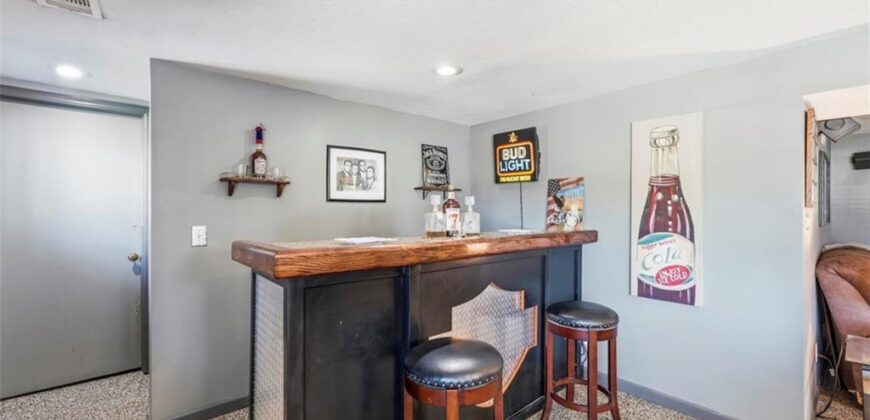 6729 NE Cotter Avenue, Kansas City, MO 64119