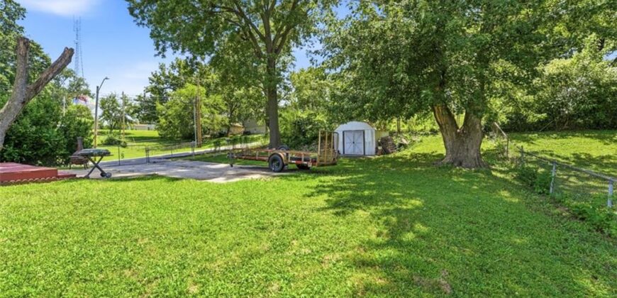 6729 NE Cotter Avenue, Kansas City, MO 64119