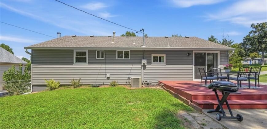 6729 NE Cotter Avenue, Kansas City, MO 64119