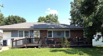 5321 N Richmond Avenue, Kansas City, MO 64119