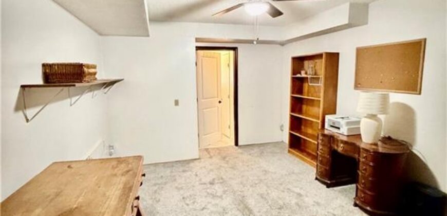 1302 Laurel Street, Kearney, MO 64060