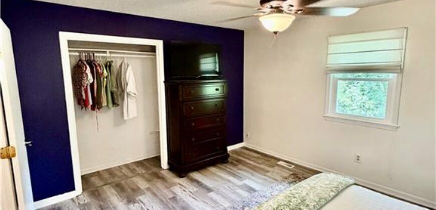 1302 Laurel Street, Kearney, MO 64060