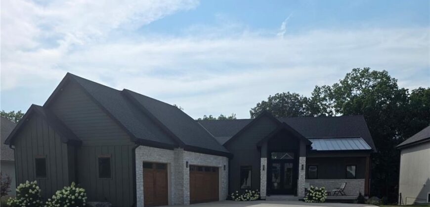 12560 NW Bittersweet Drive, Platte City, MO 64079