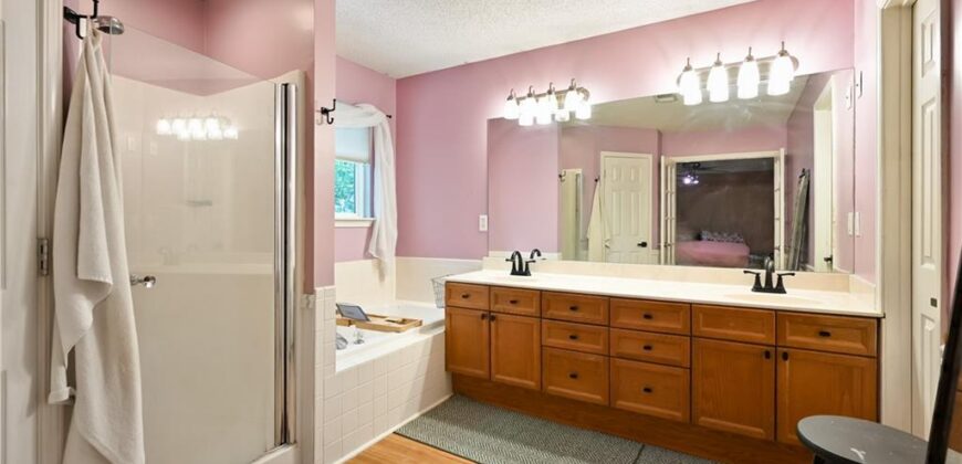 3401 NW 85th Court, Kansas City, MO 64154