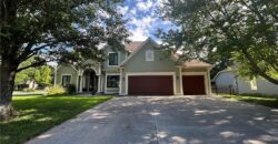 14255 NW 65th Place, Parkville, MO 64152