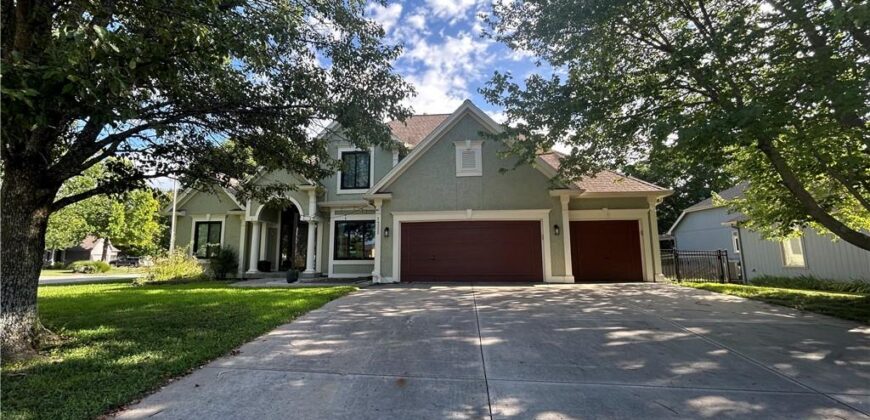 14255 NW 65th Place, Parkville, MO 64152