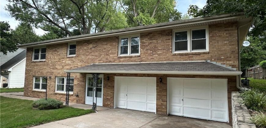 430 NW 58th Street, Kansas City, MO 64118