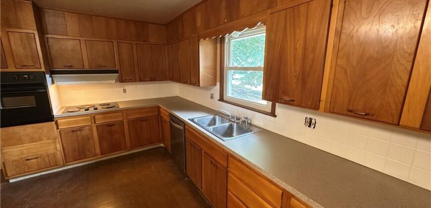 430 NW 58th Street, Kansas City, MO 64118