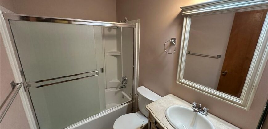 430 NW 58th Street, Kansas City, MO 64118
