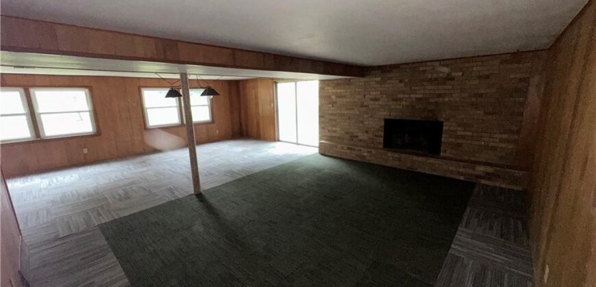 430 NW 58th Street, Kansas City, MO 64118