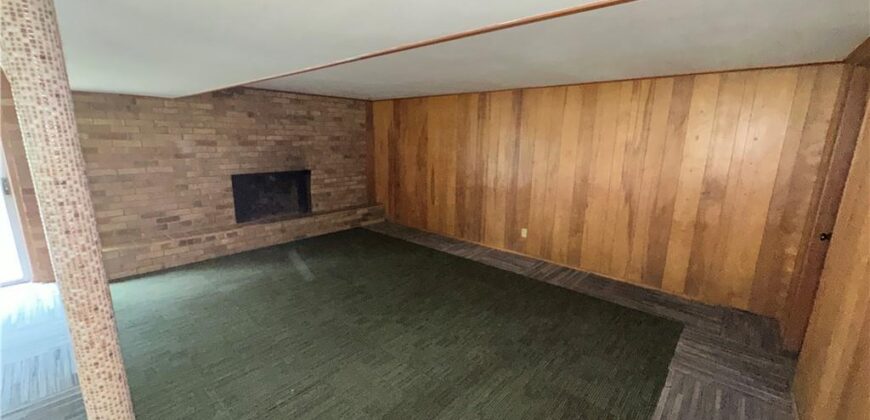 430 NW 58th Street, Kansas City, MO 64118