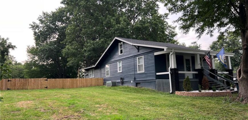3745 N Indiana Avenue, Kansas City, MO 64117