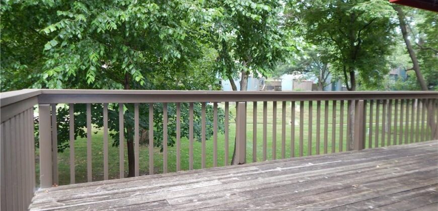 306 LAKESIDE Drive, Liberty, MO 64068