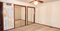 306 LAKESIDE Drive, Liberty, MO 64068
