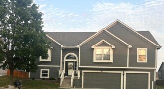 901 N Birch Street, Kearney, MO 64060