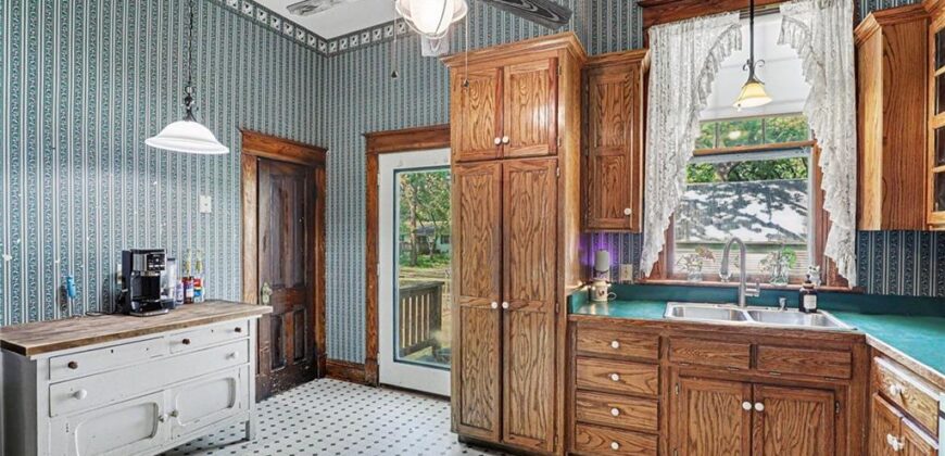 405 Fifth Street, Camden Point, MO 64018
