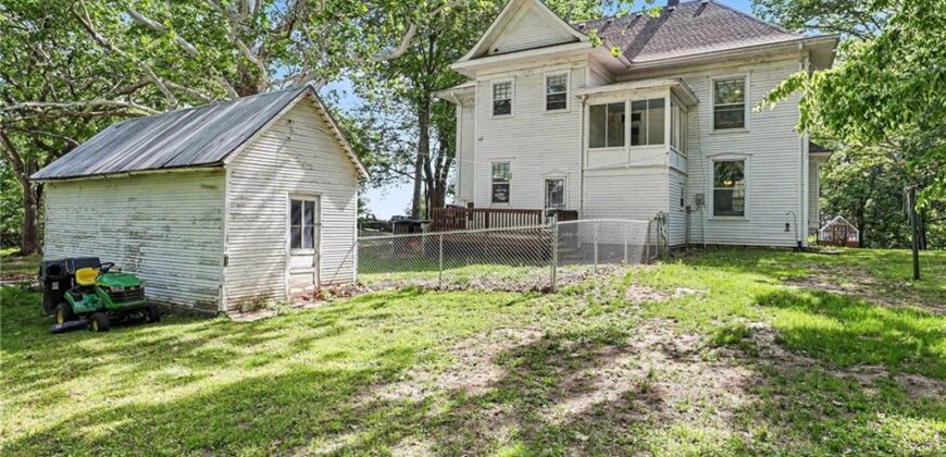 405 Fifth Street, Camden Point, MO 64018
