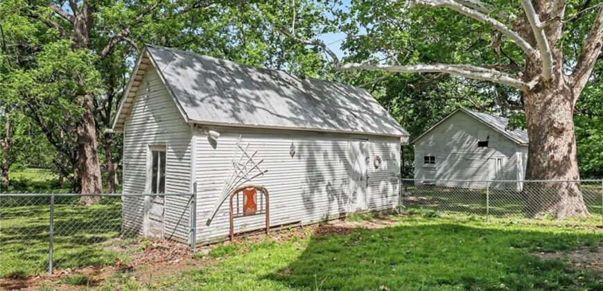 405 Fifth Street, Camden Point, MO 64018