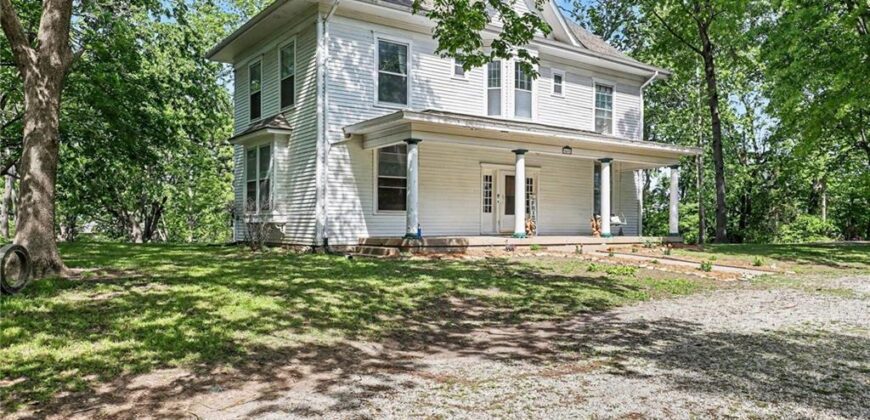 405 Fifth Street, Camden Point, MO 64018