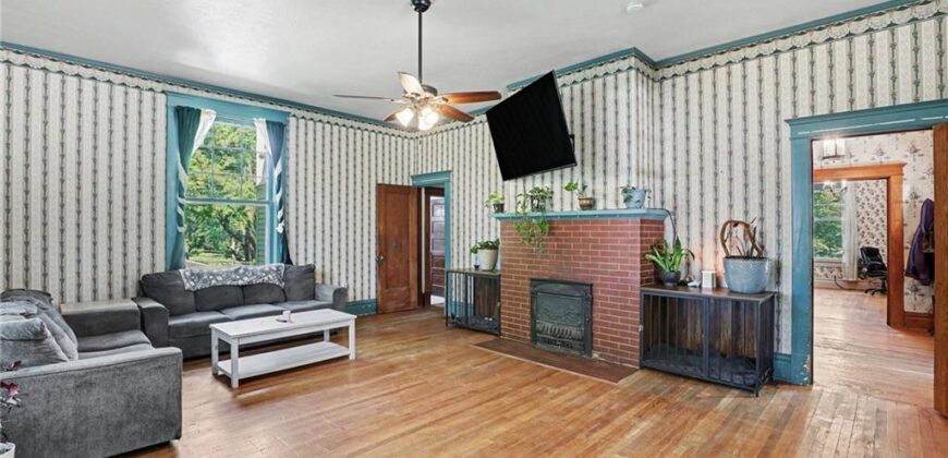 405 Fifth Street, Camden Point, MO 64018