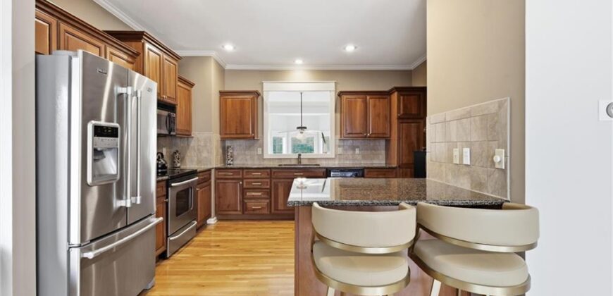 2901 Gentry Park Parkway, North Kansas City, MO 64116
