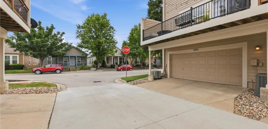2901 Gentry Park Parkway, North Kansas City, MO 64116
