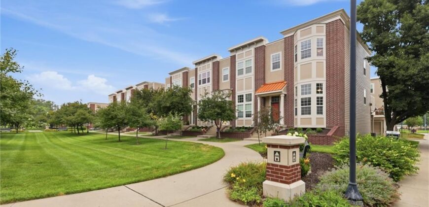 2901 Gentry Park Parkway, North Kansas City, MO 64116
