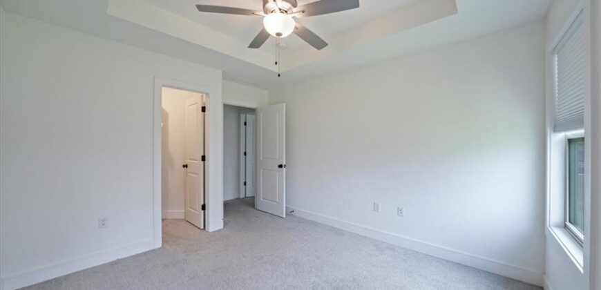 7328 Aaron Street, Parkville, MO 64152