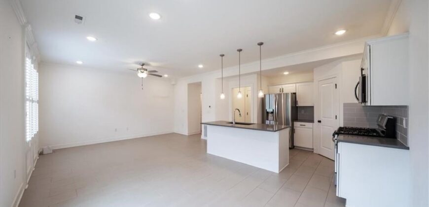 7328 Aaron Street, Parkville, MO 64152