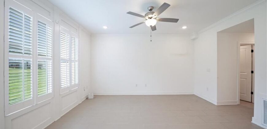 7328 Aaron Street, Parkville, MO 64152