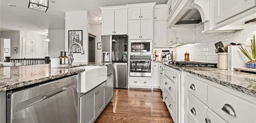 701 Indian Trail Court, Smithville, MO 64089