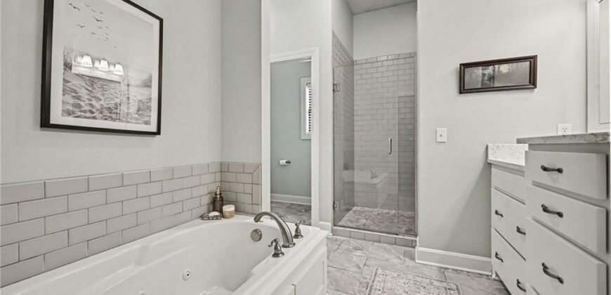 701 Indian Trail Court, Smithville, MO 64089