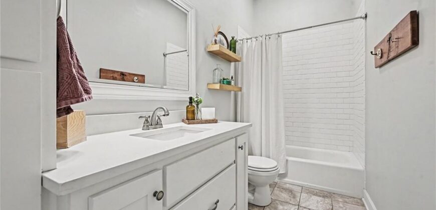 701 Indian Trail Court, Smithville, MO 64089