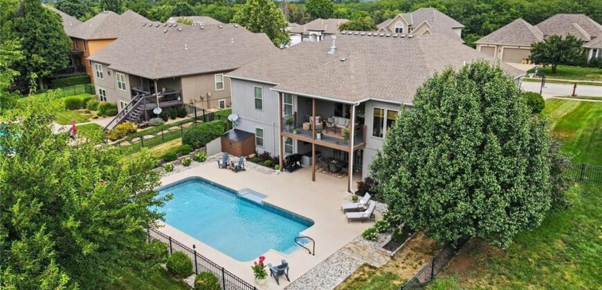 701 Indian Trail Court, Smithville, MO 64089