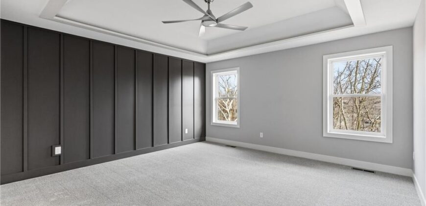 8841 N KENTUCKY Avenue, Kansas City, MO 64157