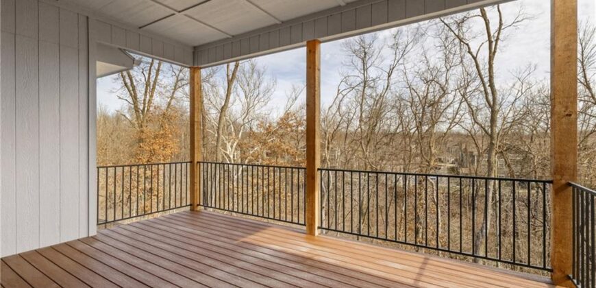 8841 N KENTUCKY Avenue, Kansas City, MO 64157