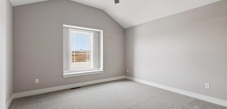 8841 N KENTUCKY Avenue, Kansas City, MO 64157
