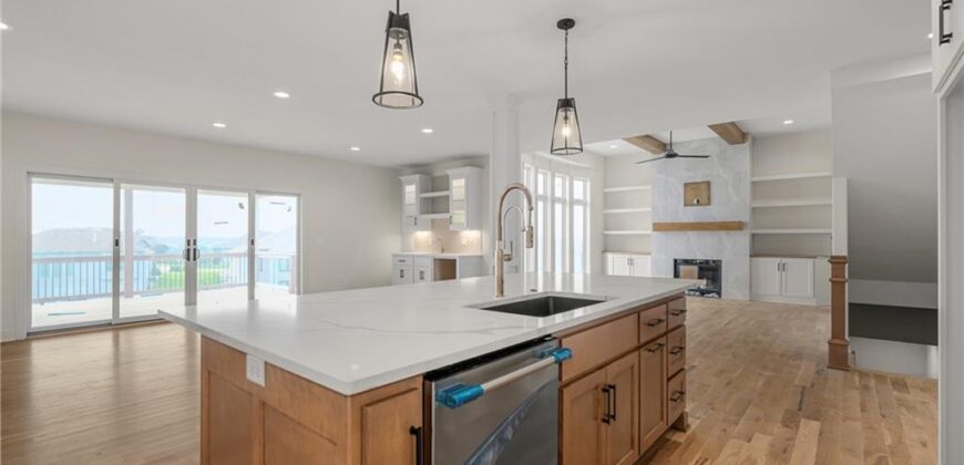 2331 NW Palisades Drive, Riverside, MO 64150