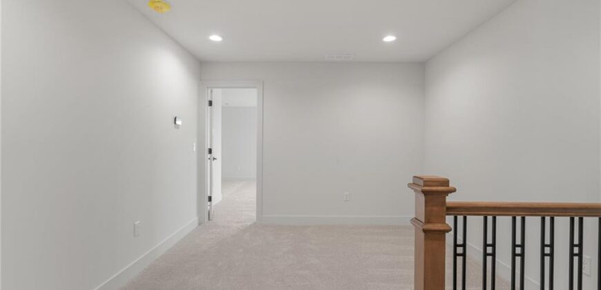 2331 NW Palisades Drive, Riverside, MO 64150