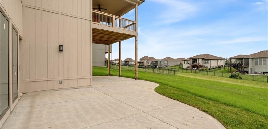 2331 NW Palisades Drive, Riverside, MO 64150