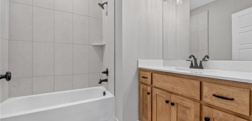 8003 NE 77th Street, Kansas City, MO 64158
