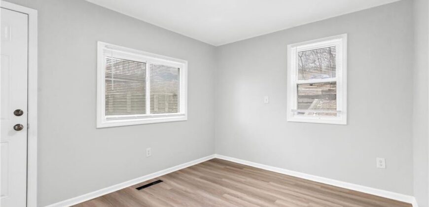 115 W 1st Street, Farley, MO 64028