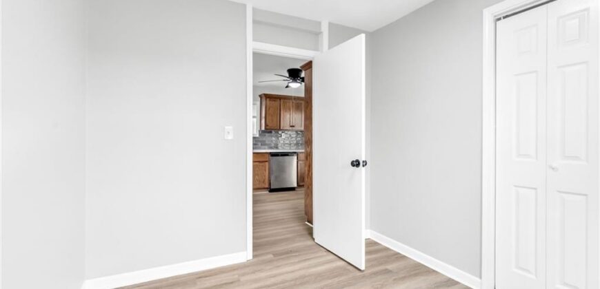 115 W 1st Street, Farley, MO 64028