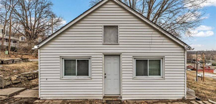 115 W 1st Street, Farley, MO 64028