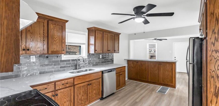 115 W 1st Street, Farley, MO 64028