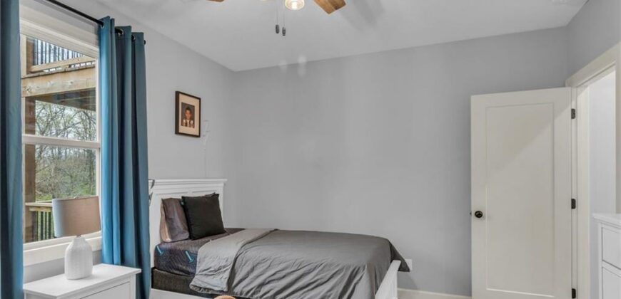 628 NW 110th Street, Kansas City, MO 64155