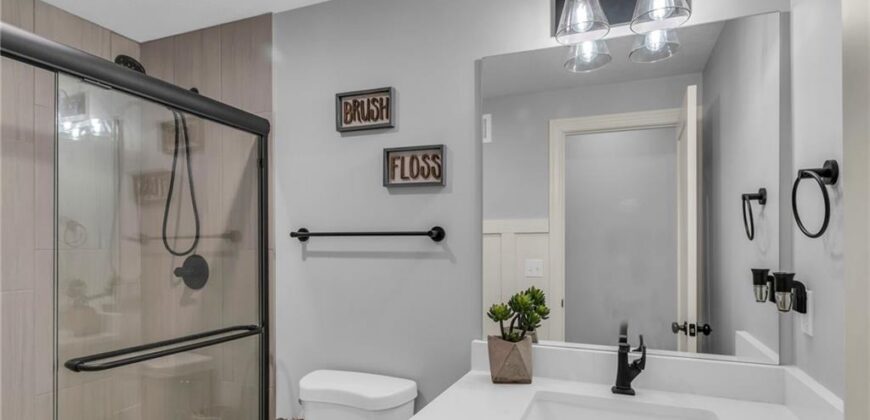 628 NW 110th Street, Kansas City, MO 64155