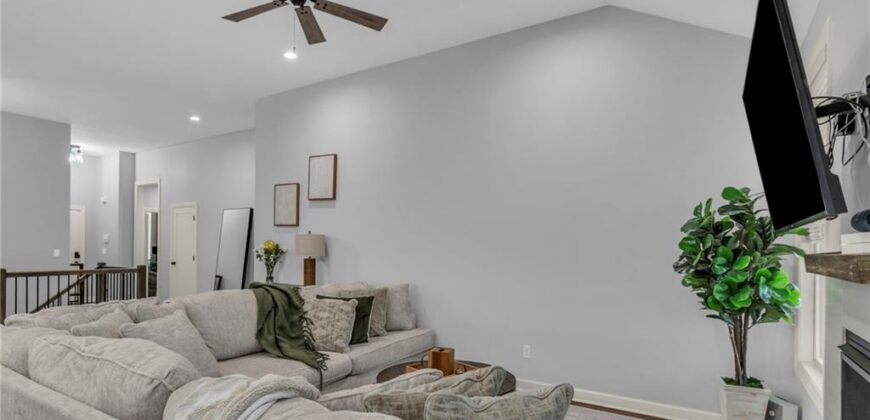 628 NW 110th Street, Kansas City, MO 64155