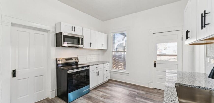 426 Benton Avenue, Excelsior Springs, MO 64024