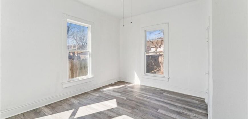 426 Benton Avenue, Excelsior Springs, MO 64024